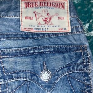 True Religion Authentic Men’s blue jeans 33x34